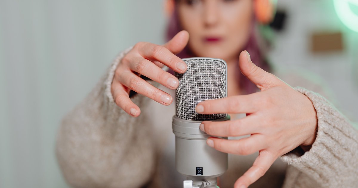ASMR: τι είναι και γιατί είναι δημοφιλές
